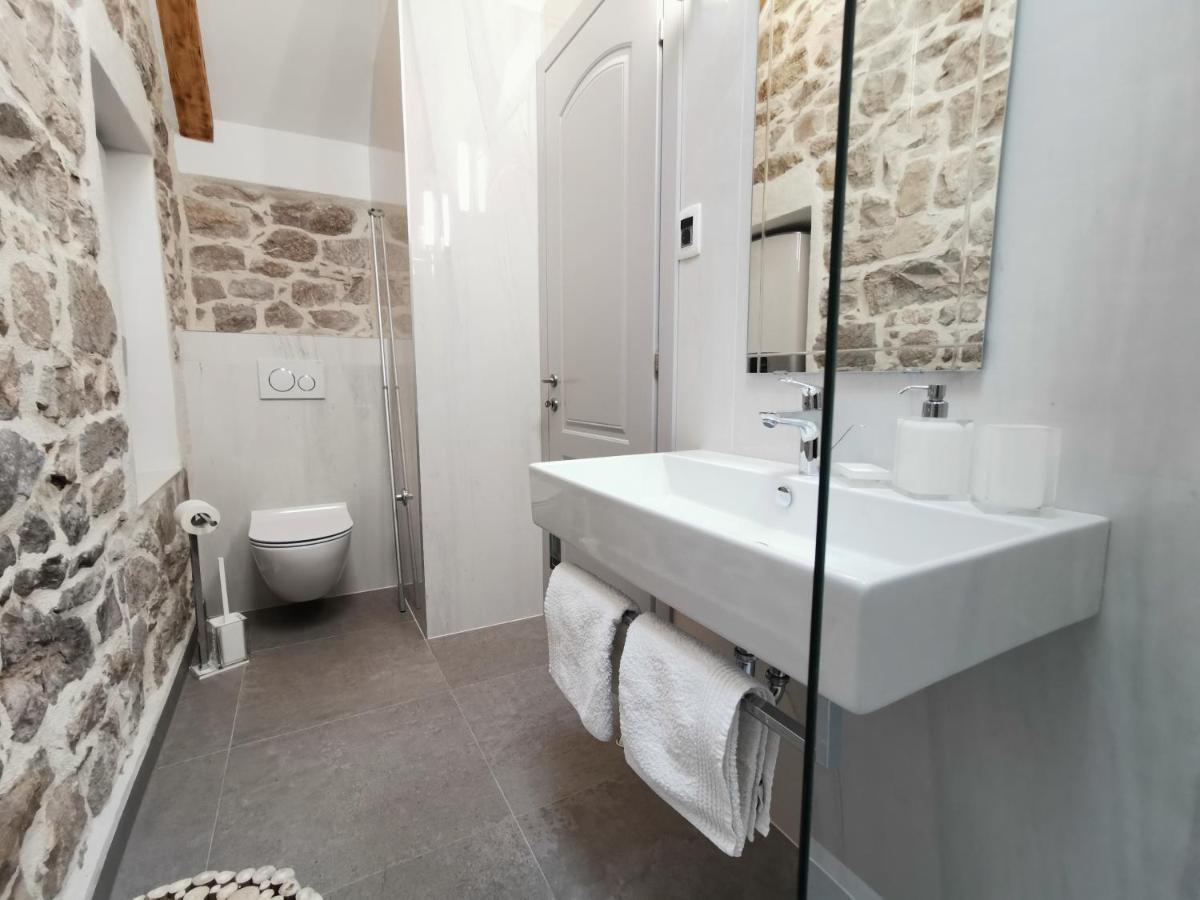 Fjaka Boutique Apartments Split Bagian luar foto