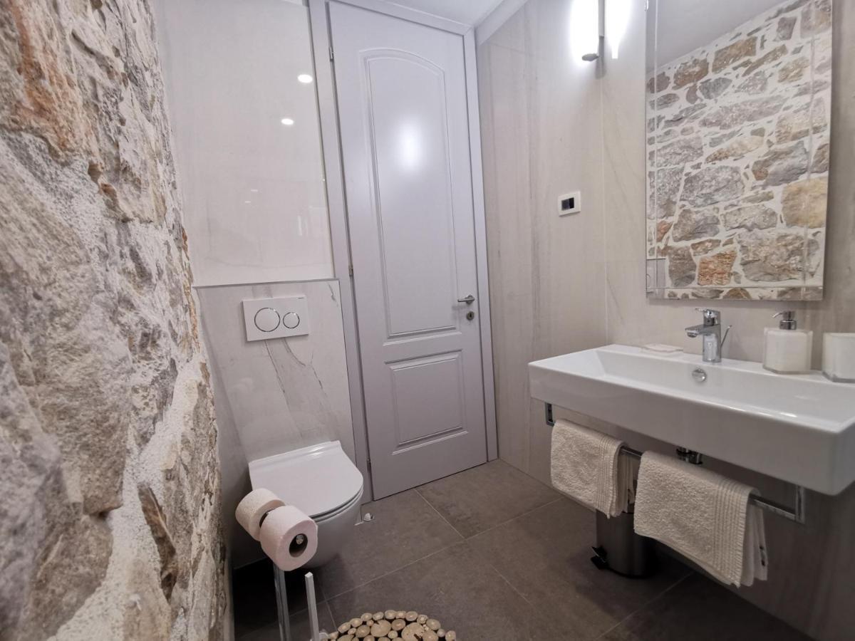 Fjaka Boutique Apartments Split Bagian luar foto