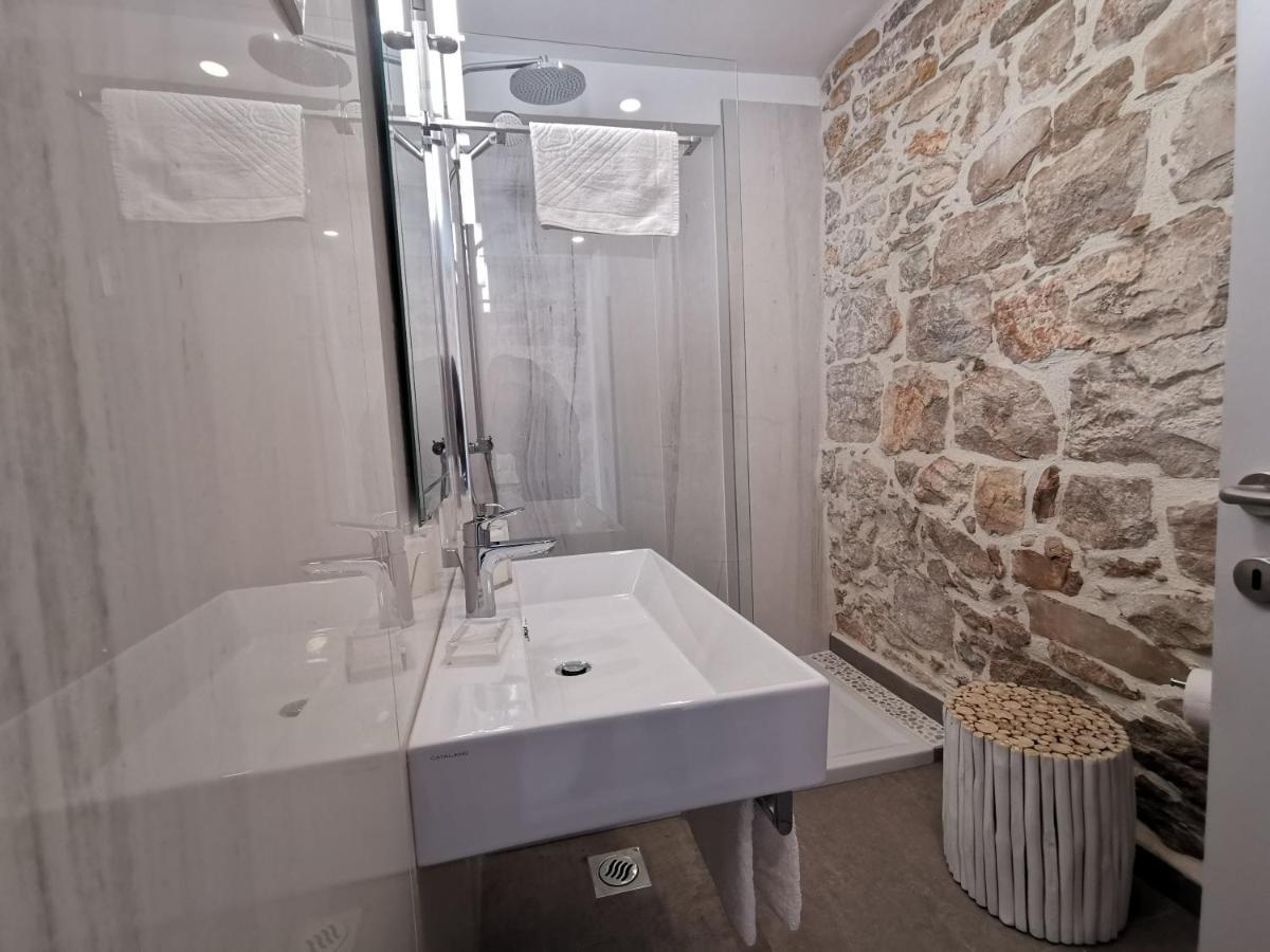 Fjaka Boutique Apartments Split Bagian luar foto